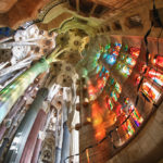 wnetrze Sagrada Familia
